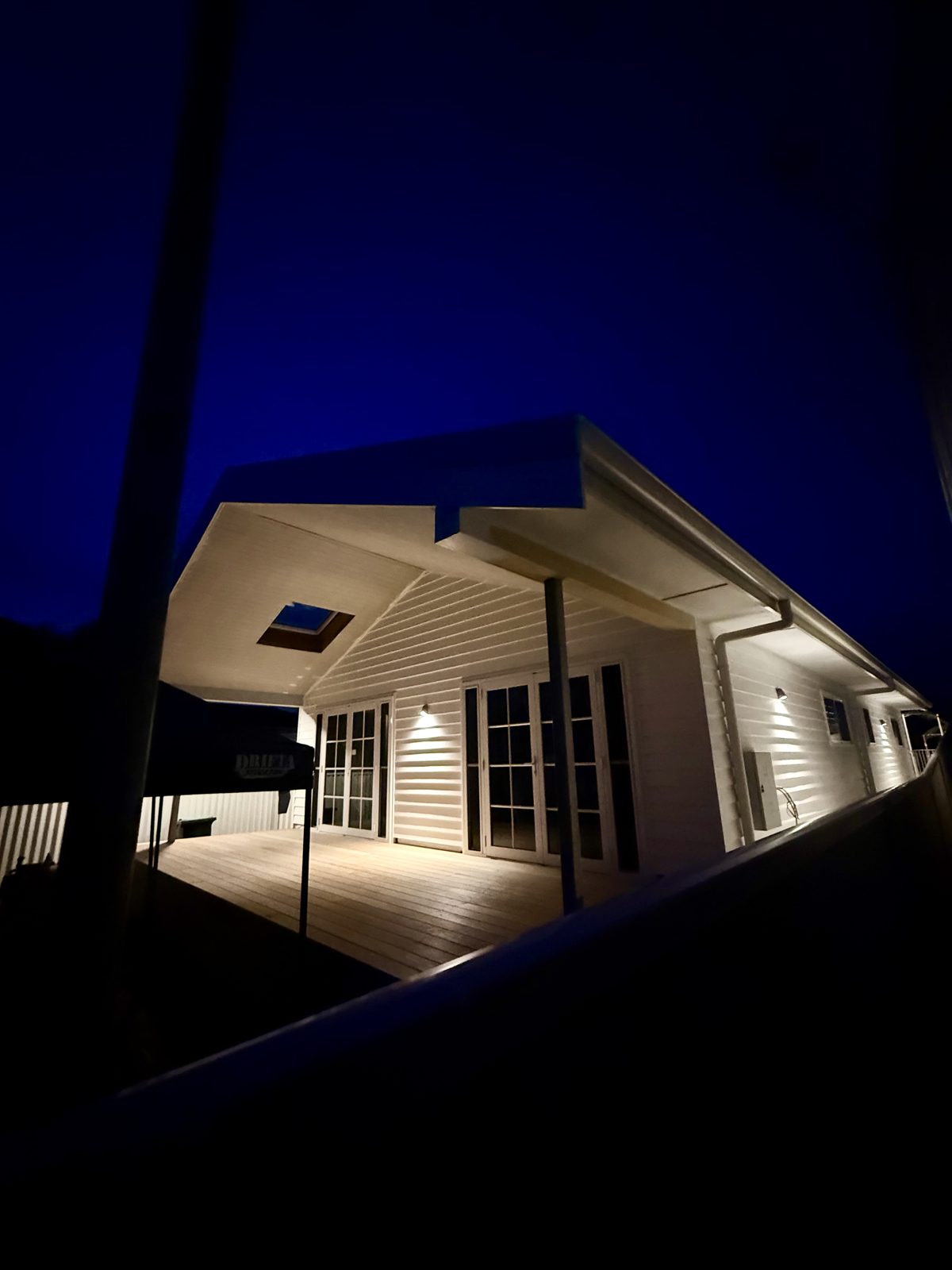 Exterior dusk lighting installed by Cozlec