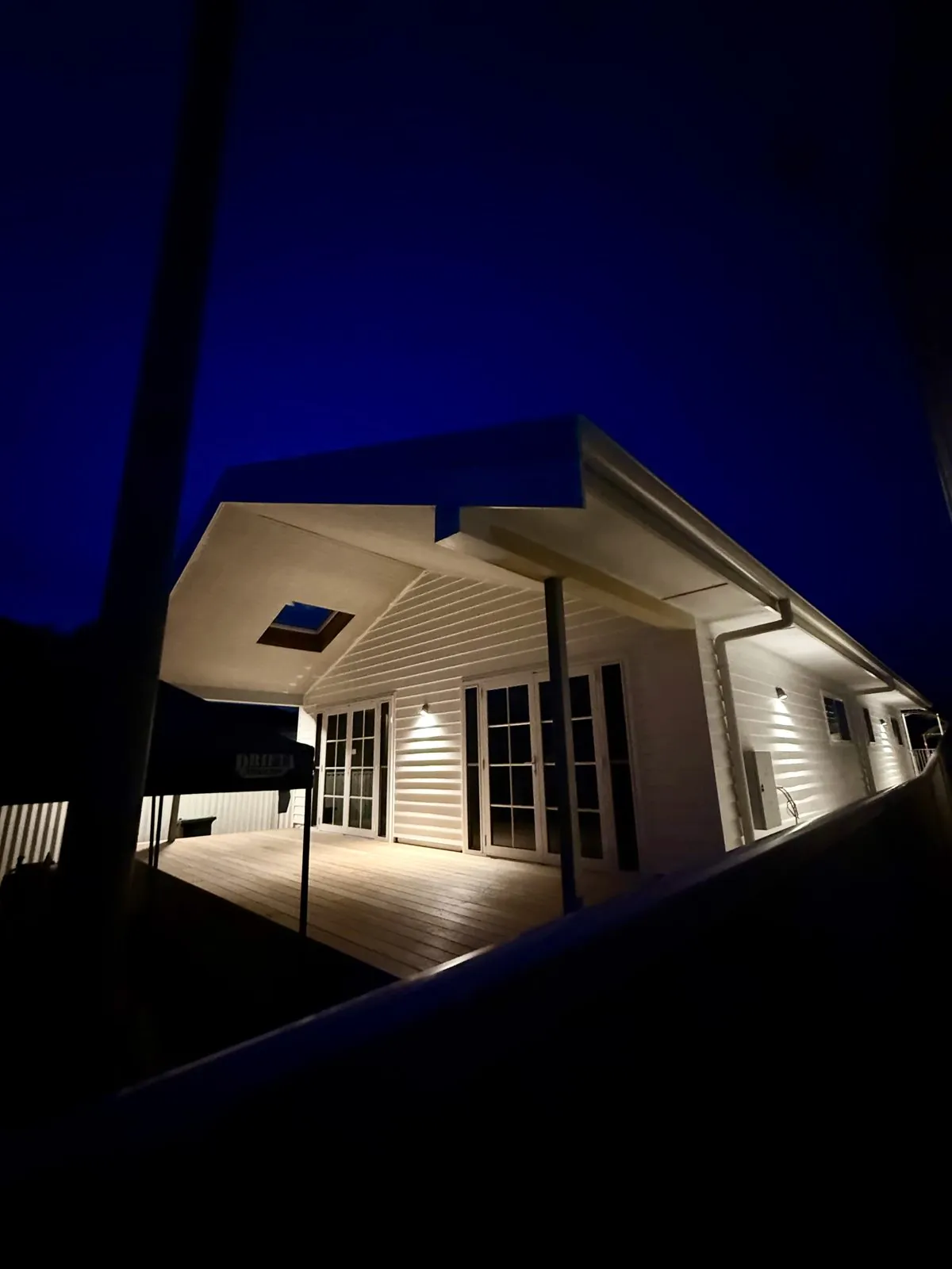 Exterior dusk lighting installed by Cozlec